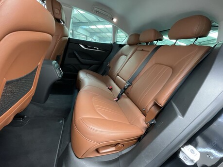 Maserati Levante 3.0D V6 ZF 4WD Euro 6 (s/s) 5dr 34