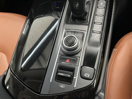 Maserati Levante 3.0D V6 ZF 4WD Euro 6 (s/s) 5dr 31