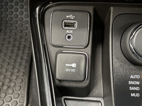 Jeep Compass 1.4T MultiAirII Limited Auto 4WD Euro 6 (s/s) 5dr 30