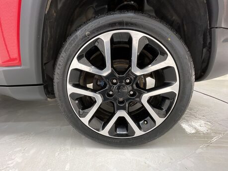 Jeep Compass 1.4T MultiAirII Limited Auto 4WD Euro 6 (s/s) 5dr 39