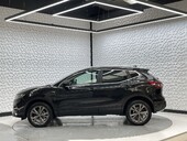 Nissan Qashqai 1.6 DIG-T N-Connecta Euro 6 (s/s) 5dr 4