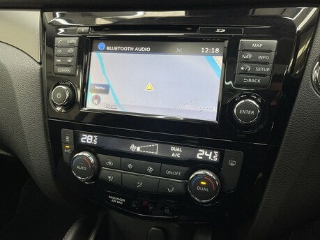Nissan Qashqai 1.6 DIG-T N-Connecta Euro 6 (s/s) 5dr 26