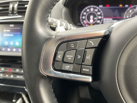 Jaguar F-Pace 2.0 D180 Chequered Flag Auto AWD Euro 6 (s/s) 5dr 19
