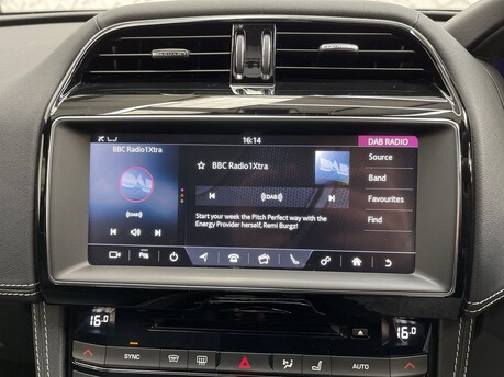 Jaguar F-Pace 2.0 D180 Chequered Flag Auto AWD Euro 6 (s/s) 5dr 22