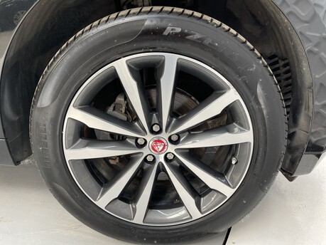 Jaguar F-Pace 2.0 D180 Chequered Flag Auto AWD Euro 6 (s/s) 5dr 42