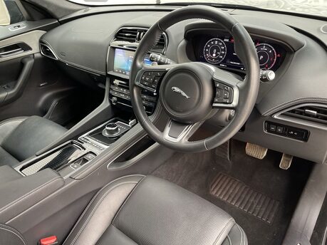 Jaguar F-Pace 2.0 D180 Chequered Flag Auto AWD Euro 6 (s/s) 5dr 10