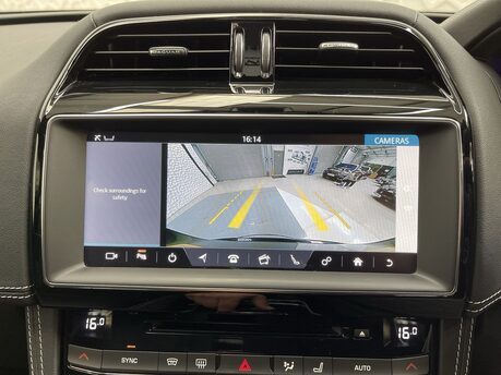 Jaguar F-Pace 2.0 D180 Chequered Flag Auto AWD Euro 6 (s/s) 5dr 25