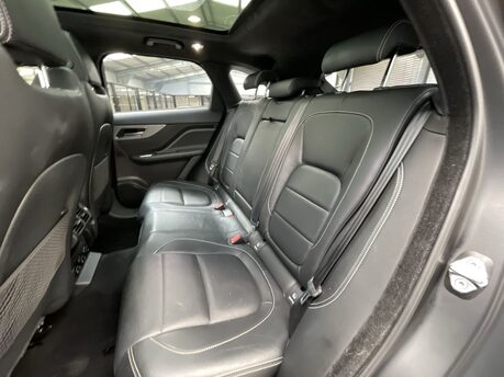 Jaguar F-Pace 2.0 D180 Chequered Flag Auto AWD Euro 6 (s/s) 5dr 33