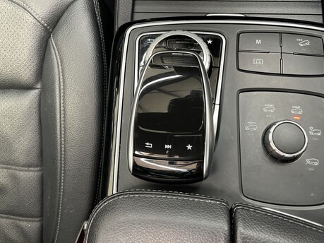 Mercedes-Benz GLE 2.1 GLE250d AMG Night Edition (Premium Plus) G-Tronic 4MATIC Euro 6 (s/s) 5 32