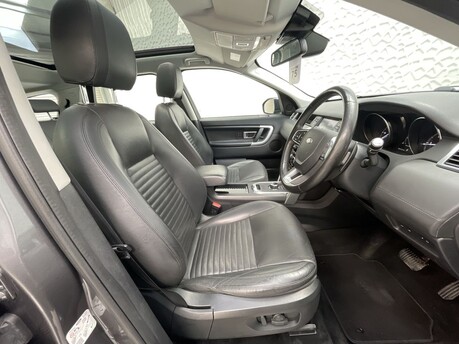 Land Rover Discovery Sport 2.0 TD4 HSE Luxury Auto 4WD Euro 6 (s/s) 5dr 9