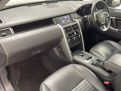 Land Rover Discovery Sport 2.0 TD4 HSE Luxury Auto 4WD Euro 6 (s/s) 5dr 11