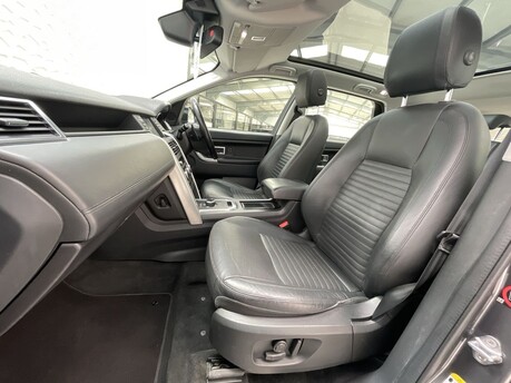 Land Rover Discovery Sport 2.0 TD4 HSE Luxury Auto 4WD Euro 6 (s/s) 5dr 12
