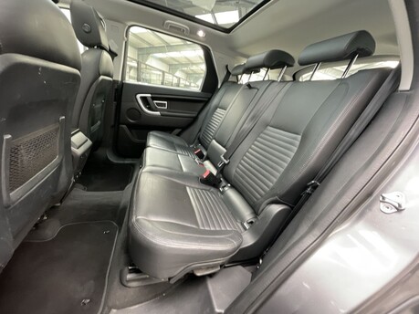 Land Rover Discovery Sport 2.0 TD4 HSE Luxury Auto 4WD Euro 6 (s/s) 5dr 35