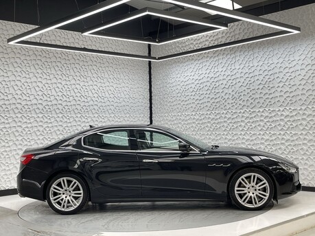 Maserati Ghibli 3.0D V6 ZF Euro 5 (s/s) 4dr 8