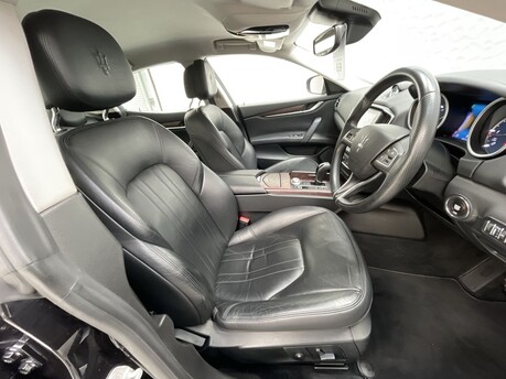 Maserati Ghibli 3.0D V6 ZF Euro 5 (s/s) 4dr 9