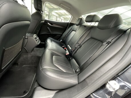 Maserati Ghibli 3.0D V6 ZF Euro 5 (s/s) 4dr 34