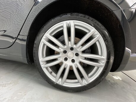 Maserati Ghibli 3.0D V6 ZF Euro 5 (s/s) 4dr 41