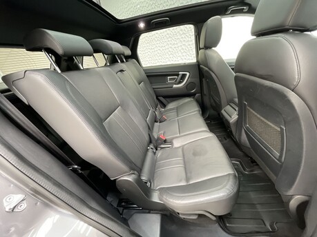 Land Rover Discovery Sport 2.0 TD4 Landmark Auto 4WD Euro 6 (s/s) 5dr 33