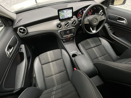 Mercedes-Benz GLA 1.6 GLA180 Urban Edition 7G-DCT Euro 6 (s/s) 5dr 16