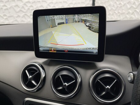 Mercedes-Benz GLA 1.6 GLA180 Urban Edition 7G-DCT Euro 6 (s/s) 5dr 25