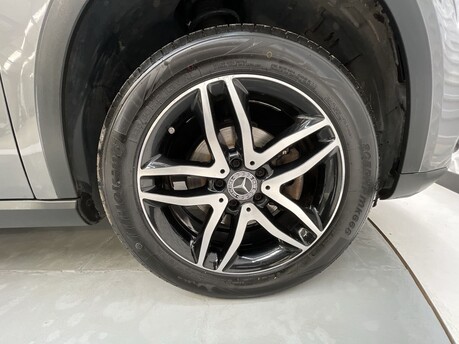 Mercedes-Benz GLA 1.6 GLA180 Urban Edition 7G-DCT Euro 6 (s/s) 5dr 42