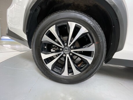 Lexus NX 2.5 300h E-CVT 4WD Euro 6 (s/s) 5dr 44