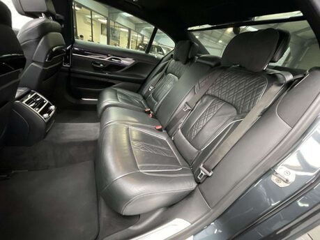 BMW 7 Series 3.0 740Ld M Sport Auto xDrive Euro 6 (s/s) 4dr 42