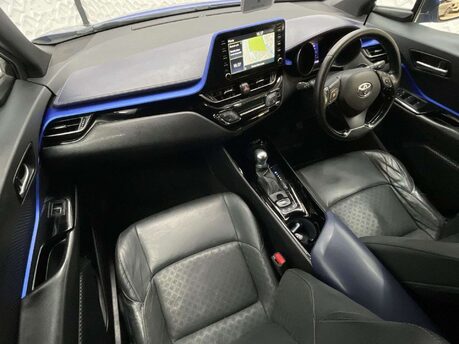 Toyota C-HR 1.8 VVT-h Dynamic CVT Euro 6 (s/s) 5dr 28