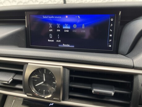 Lexus Is 2.5 300h Advance E-CVT Euro 6 (s/s) 4dr 23