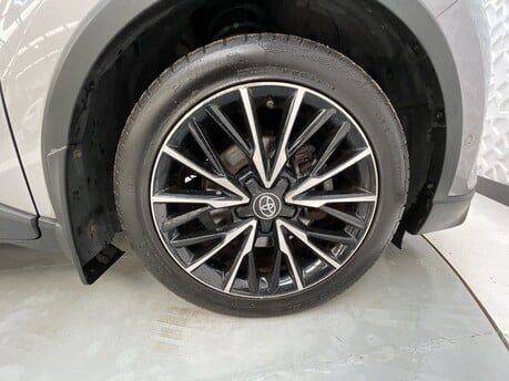 Toyota C-HR 1.8 VVT-h Excel CVT Euro 6 (s/s) 5dr 43