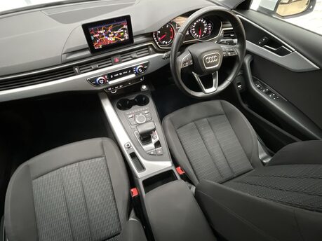 Audi A4 2.0 TDI 35 SE S Tronic Euro 6 (s/s) 4dr 14
