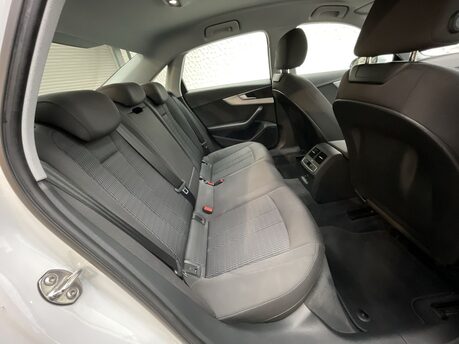Audi A4 2.0 TDI 35 SE S Tronic Euro 6 (s/s) 4dr 33