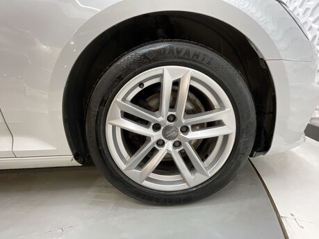 Audi A4 2.0 TDI 35 SE S Tronic Euro 6 (s/s) 4dr 43