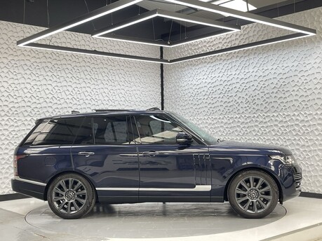 Land Rover Range Rover 3.0 TD V6 Autobiography Auto 4WD Euro 6 (s/s) 5dr 8