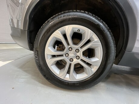 Land Rover Discovery Sport 2.0 D150 MHEV S Auto 4WD Euro 6 (s/s) 5dr 42