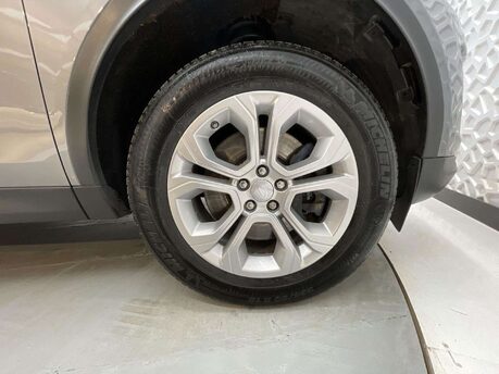 Land Rover Discovery Sport 2.0 D150 MHEV S Auto 4WD Euro 6 (s/s) 5dr 46