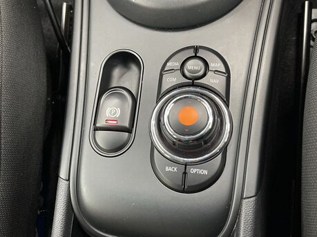 Mini Countryman 1.5 7.6kWh Cooper SE Auto ALL4 Euro 6 (s/s) 5dr 32