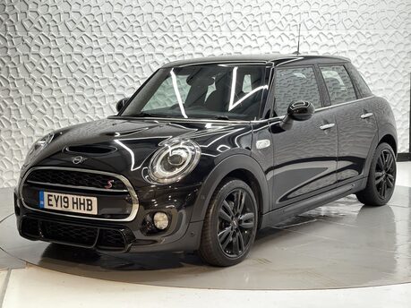 Mini Hatch 2.0 Cooper S Sport Steptronic Euro 6 (s/s) 5dr 3