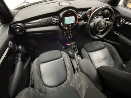 Mini Hatch 2.0 Cooper S Sport Steptronic Euro 6 (s/s) 5dr 16