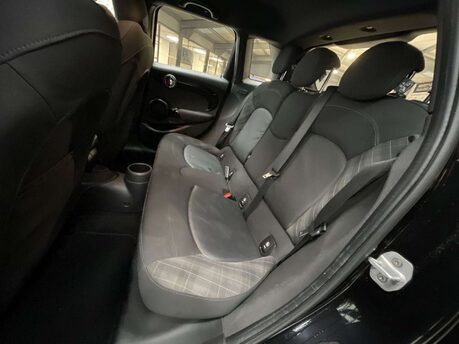Mini Hatch 2.0 Cooper S Sport Steptronic Euro 6 (s/s) 5dr 40