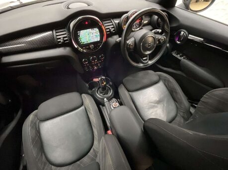 Mini Hatch 2.0 Cooper S Sport Steptronic Euro 6 (s/s) 5dr 17