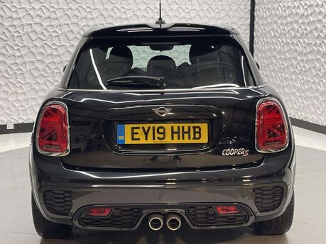 Mini Hatch 2.0 Cooper S Sport Steptronic Euro 6 (s/s) 5dr 15
