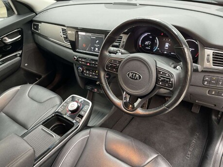 Kia Niro 64kWh First Edition Auto 5dr 2