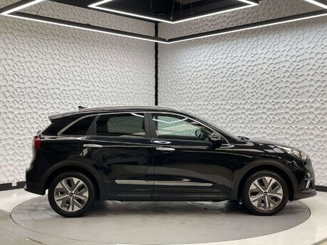 Kia Niro 64kWh First Edition Auto 5dr 4