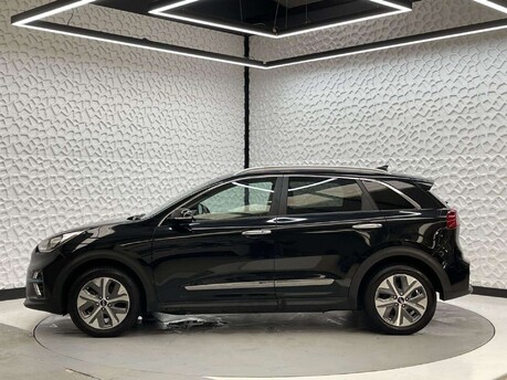 Kia Niro 64kWh First Edition Auto 5dr 18