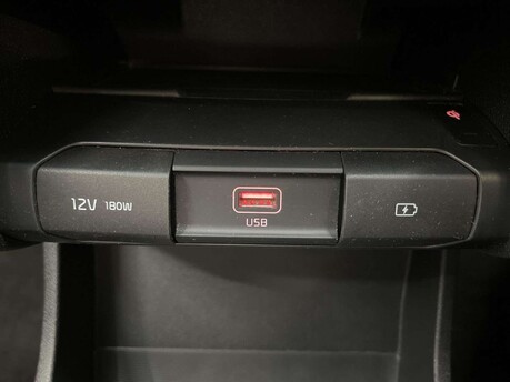 Kia Niro 64kWh First Edition Auto 5dr 36