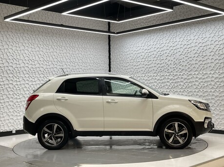 SsangYong Korando 2.2D ELX Auto 4WD Euro 6 5dr 8