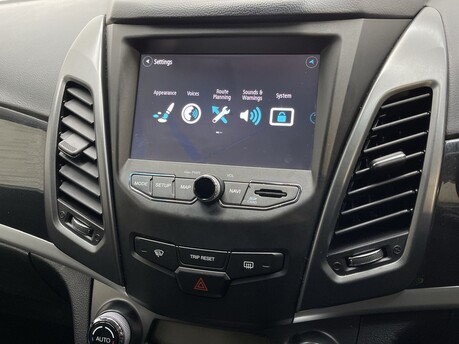 SsangYong Korando 2.2D ELX Auto 4WD Euro 6 5dr 27
