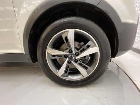 SsangYong Korando 2.2D ELX Auto 4WD Euro 6 5dr 43