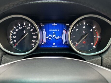 Maserati Ghibli 3.0D V6 ZF Euro 5 (s/s) 4dr 21